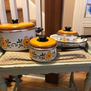 Vintage Genuine Porcelain -carbon steel, 7 Pc Set